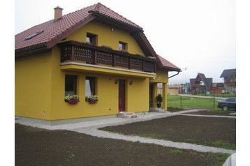 Eslovaquia Privát Bešeňová, Exterior